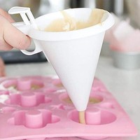 En gros Ustensiles de pâtisserie en plastique : Moule à chocolat et pâtisserie, Entonnoir distributeur de pâte pour biscuits, cupcakes, muffins et gâteaux à la crème, Compatible lave-vaisselle