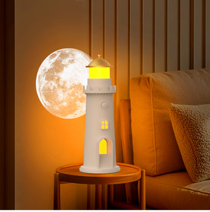 Proyector de Luz de Luna con Forma de Faro, Luz Natural Recargable LED para Decoración de Ambiente - Product Image 1