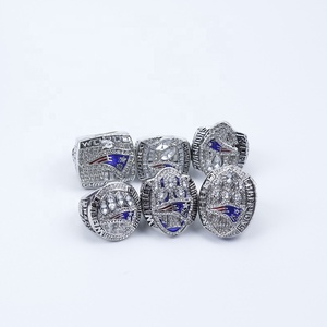Set di 6 Anelli dei New England Patriots, Anelli del <span class=keywords><strong>Campionato</strong></span> con Tom Brady, Set con Scatola Regalo - Product Image 2