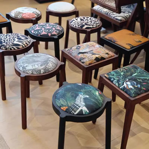 เก้าอี้ทานข้าวไม้เนื้อแข็งสไตล์บ้านไร่โบราณ - ดีไซน์โบราณที่ทนทานสำหรับการใช้งานในบ้าน - Product Image 2