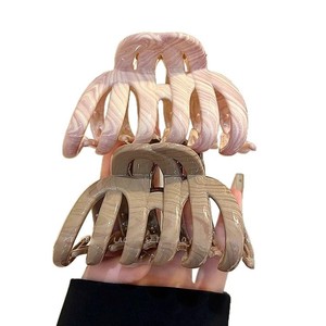 Pinza de Pelo Casual con Diseño de Calabaza Grande, Estilo Retro, con Textura de Madera Acrílica, para la Parte Posterior de la Cabeza, Diseño de Tiburón con Resorte - Product Image 5