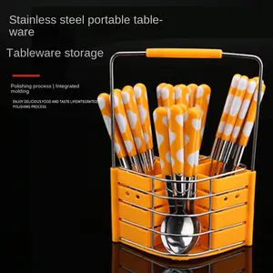 Набор столовых приборов из нержавеющей стали с пластиковой ручкой - Product Image 1