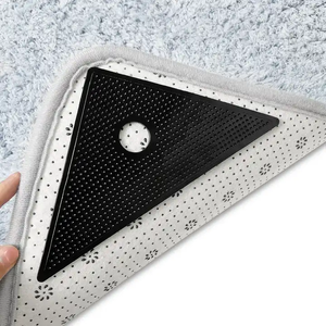 Pinzas para alfombras con súper pegajosidad-Cinta para alfombras antirizado Área antideslizante Mantiene su alfombra en su lugar y hace que las esquinas sean planas - Product Image 2