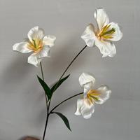 Nouvelles Tulipes Artificielles en Soie à 3 Têtes Style Moderne pour Décoration de Fond de Salle de Mariage, Centres de Table, Allée et Décoration Photo