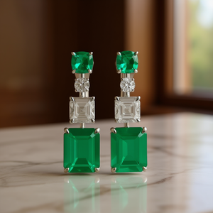 Orecchini Pendenti Classici con Zircone Verde e Cristallo Taglio Smeraldo, Montatura a Griffe con Strass, Gioielli alla Moda da Donna per Feste - Product Image 2