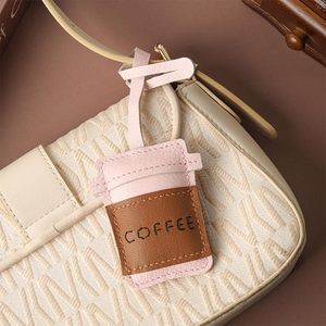 Portachiavi in Pelle a Forma di Tazza di <span class=keywords><strong>Caffè</strong></span>, Grazioso Ciondolo a Forma di Bevanda con Cinturino, Mini Portachiavi per Amanti del <span class=keywords><strong>Caffè</strong></span> per Chiavi dell'Auto e Borse - Product Image 4