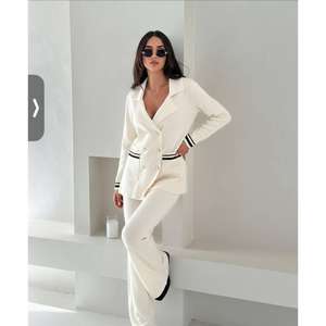 Conjunto de Traje para Mujer 1566 con Cuello Camisero, Tejido de Punto, Elegante y con Estilo - Product Image 2