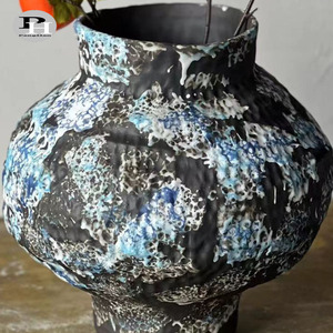 Vaso in ceramica nero opaco antico <span class=keywords><strong>con</strong></span> disegni <span class=keywords><strong>di</strong></span> pittura floreale rurale vaso <span class=keywords><strong>di</strong></span> terracotta ispirato stile Vintage urbano per l'arredamento <span class=keywords><strong>di</strong></span> interni - Product Image 3