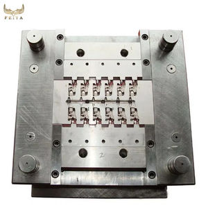 Sujetador y clip de plástico de piezas de automóvil universales de alta precisión y garantía de calidad - Product Image 2