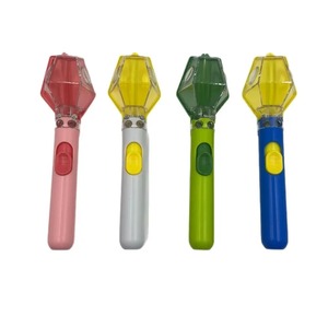 Atrapa Insectos para Niños con Lupa 6X, Visor de Insectos de ABS, Juguete de Exploración de la Naturaleza Portátil para Exteriores - Product Image 2