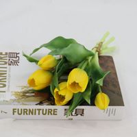Bouquet de 5 tulipes artificielles à tige courte, décoration d'intérieur, accessoires photo de mariage, fleurs artificielles en plastique souple, style naturel