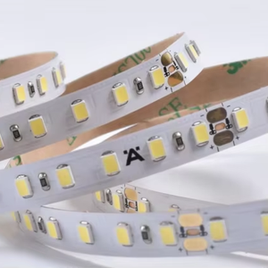 Bande lumineuse LED PERFECT 2F148C 140LED/M 24V SMD2835 CRI>90 pour usage domestique/commercial avec qualité Lumileds 10W/M 8mm PCB - Product Image 2