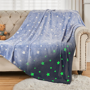 Nouvelle <span class=keywords><strong>couverture</strong></span> de <span class=keywords><strong>bébé</strong></span> en peluche en flanelle <span class=keywords><strong>polaire</strong></span> phosphorescente <span class=keywords><strong>personnalisée</strong></span> pour l'hiver tricotée avec une fonction anti-boulochage - Product Image 4