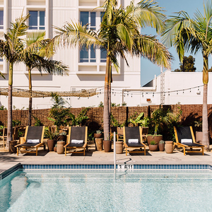 Juego de Muebles de Madera Sólida para Dormitorio de Hotel, Servicio Profesional de Decoración de Interiores para Hoteles Boutique Urbanos - Product Image 5