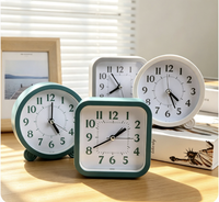 Jam Dekorasi Rumah Gaya Sederhana Jam Alarm Bisu Tanpa Suara Detik Berjalan Cepat untuk Pelajar Jam Meja Kamar Tidur Anak