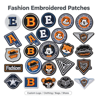 Écussons brodés tendance, broderie personnalisée pour vêtements, sacs, chaussures, fabricant OEM, vente en gros, durables, lavables, formes personnalisées