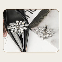 Broche de décoration pour chaussures de mariée à talons hauts pour femmes, en alliage de strass et cristaux, avec boucle à clip CN;FUJ