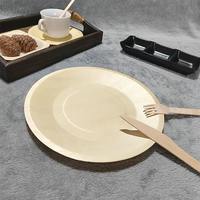 Ensemble d'assiettes de cuisine et de salade en bois de style nordique élégant vaisselle écologique de luxe jetable pour les mariages et Noël