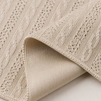 Tissu jersey jacquard gaufré 100 % polyester tricoté à la chaîne 210 g/m² doux, extensible et léger pour vêtements de filles – Vente directe usine
