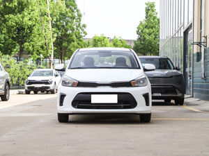 En stock <span class=keywords><strong>Kia</strong></span> Pegas Berline Essence <span class=keywords><strong>la</strong></span> <span class=keywords><strong>moins</strong></span> chère Modèle 2024 Fabriqué en 2025 Boîte de vitesses automatique Conduite à gauche Voiture compacte Marque <span class=keywords><strong>Kia</strong></span> Auto - Product Image 2