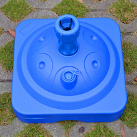 FEAMONT FM-FB16 Socle de drapeau en plastique PE bleu 8L pas cher 35x35x35CM léger 0,67KG pour agence de voyage
