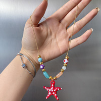Nouvelle perle d'étoile de mer de verre et collier de perles mélangées surfeur coquille de mer perle de rocaille d'été grande étoile hippocampe tour de cou bijoux