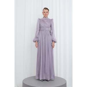 Vestido de noche elegante plisado de manga larga para mujer Puane con cinturón y adornos de piedras para ocasiones especiales - Lila - Product Image 3