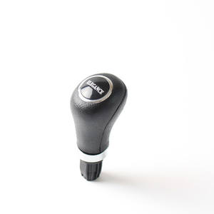 Poignée de levier de vitesse en cuir ergonomique ELEGANCE pour Mercedes-Benz W203 W209 - Product Image 1