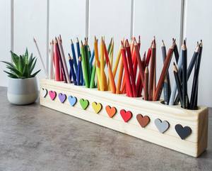 ペンホルダーケース2024パーソナライズされたギフトキッズアダルトデスク収納クレヨンパインウッドモンテッソーリデスクオーガナイザーアーティストペンシルホルダー - Product Image 1
