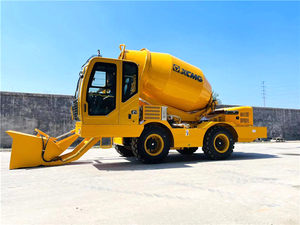 Camion bétonnière à chargement automatique XCMG SLM4000S officiel à vendre - Product Image 3