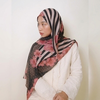 Hijab en modal Vela 30S personnalisé, modèle tendance 2026, nouvelle collection, qualité supérieure, 100% coton modal, foulard musulman imprimé en modal avec dentelle