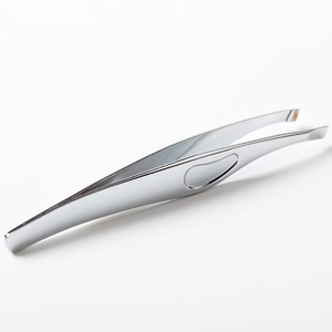 <span class=keywords><strong>Pince</strong></span> à épiler de haute précision <span class=keywords><strong>pince</strong></span> à épiler <span class=keywords><strong>pince</strong></span> à sourcils professionnelle barbe <span class=keywords><strong>aisselle</strong></span> cheveux tête noire cheveux blancs petit clip magique - Product Image 6