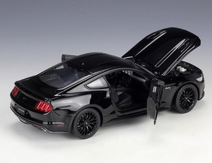 Vente chaude <span class=keywords><strong>1</strong></span>:24 échelle 2015 <span class=keywords><strong>Mustang</strong></span> GT alliage jouets modèle de voiture Simulation métal voiture jouets moulé sous pression voiture pour enfants adultes Collection - Product Image 6