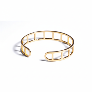 Brazalete de Metal Clásico Ideal para Uso Diario, Ocasiones Formales, Fiestas, Regalos o Accesorio de Moda Personal - Product Image 1