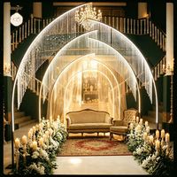 Arche de décoration dorée éblouissante avec rideau de perles de cristal et guirlande lumineuse LED pour Quinceañera et décoration de salle à manger, ornement d'intérieur