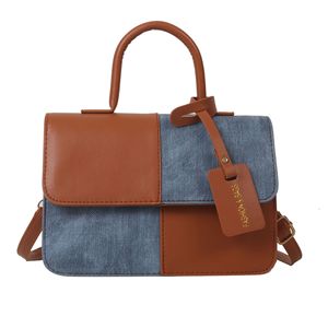 Sac à main Kalanta tendance en PU pour femme, fabriqué en usine, avec fermeture éclair unique, style London, doublure portable et poignée unique - Product Image 5
