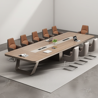 Table rectangulaire en MDF pour bureau de formation et de conférence, design moderne et épuré, pieds en fer, avec boîte de rangement pour câbles, et chaise assortie - Nouveauté très demandée
