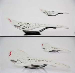 Sillín de asiento de bicicleta MTB de carretera profesional de verano sillín de <span class=keywords><strong>araña</strong></span> de bicicleta de plástico súper ligero con función de ventilación de estilo Simple - Product Image 5