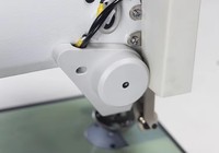 Moteur de machine à coudre industrielle intelligente JTK6-30A à point noué CNC haute vitesse, conception à lit plat pour le surpiqûre de modèles et de motifs