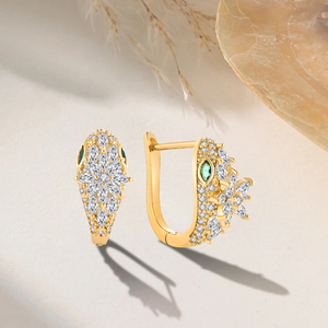YILUN Boucles d'oreilles à clipser plaqué or en argent véritable Pave étincelant CZ Pierres précieuses vertes Boucles d'oreilles serpent Huggie 925 pour femmes - Product Image 3