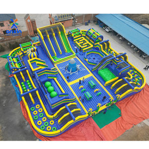 Château gonflable géant 30*30m, de qualité commerciale, pour fêtes en plein air, centre commercial, PVC de haute qualité - Product Image 1