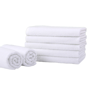 ผ้าขนหนูโรงแรมสีขาวขนาดใหญ่ 700gsm สำหรับผู้ใหญ่ ปักโลโก้ตามสั่ง ผ้าขนหนูเช็ดมือและเช็ดตัว สีพื้น สำหรับสปา เทคนิคการทอ 600gsm - Product Image 1