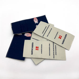 Etiquetas bonitas con dobladillo tejido al por mayor, fabricación personalizada de su propio logotipo, etiqueta con dobladillo tejido para ropa y prendas de vestir - Product Image 4