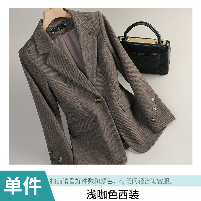 Brown suit, regular style