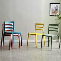 Chaise de salle à manger en plastique PP, matériau vierge à fibres longues, empilable, imperméable, résistante aux taches, chaise de bureau pour la maison, le café, le restaurant