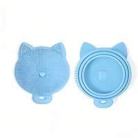 Couvre-boîte multifonction en silicone de qualité alimentaire pour animaux de compagnie avec brosse, cuillère et grattoir pour boîte de nourriture humide pour chat et chien