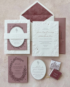 การ์ดเชิญงานแต่งงานลายดอกไม้แบบนูน  งานพิมพ์ตัวอักษรแบบ Letterpress  กระดาษคอตตอนเนื้อพิเศษ  งานแฮนด์เมดสุดหรู - Product Image 6