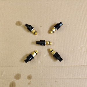 Engine Parts DB58 DB58T Water Temperature Sensor 2547-9038B 25479038B 2547-9038 for DH220-5 DH150-5 DH220-7 DH400-5 DH340-5 - Product Image 6