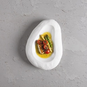 Assiettes de restaurant haut de gamme Assiette de nourriture en céramique moderne Assiettes d'hôtel en gros Dîner en céramique Surface de roche blanche Plats de service - Product Image 1