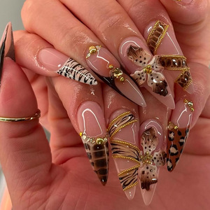 24 Uñas Postizas Acrílicas con Forma de Almendra, Cobertura Completa, con Cuentas Doradas y Estampado Animal, Puntas de Gel para Salón - Product Image 1